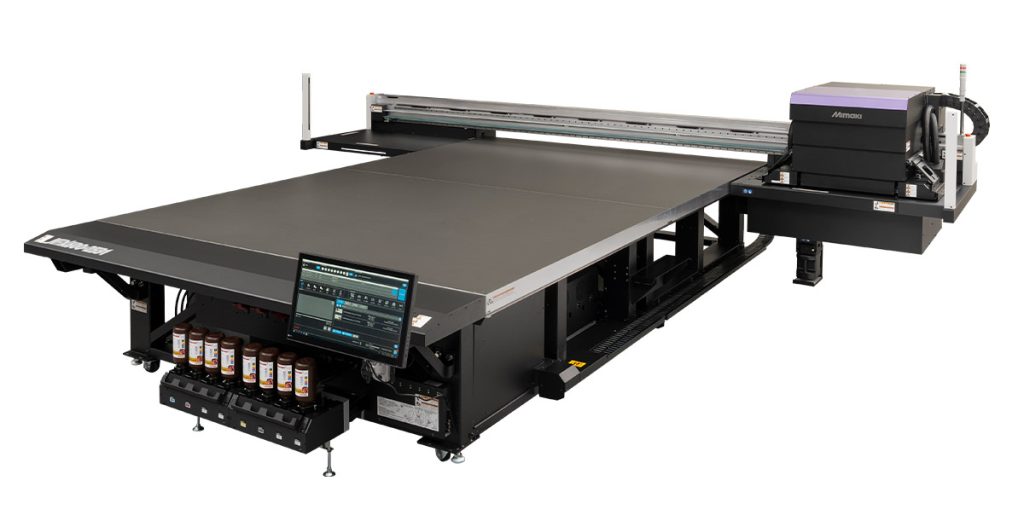 Mimaki táblás üveg nyomtató gép ColorNyomda dekorhátfal burkolatok
